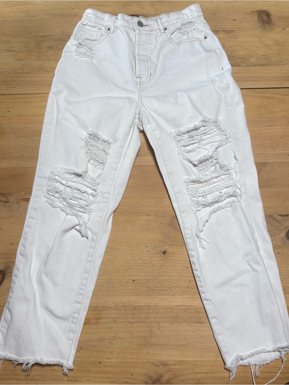 PacSun White Distressed Boyfriend Jeans